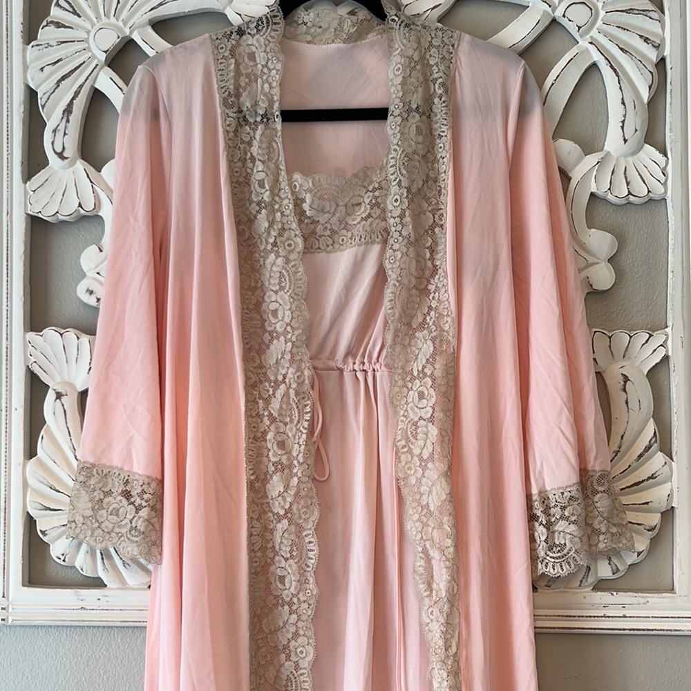 ✨1950’s Vanity Fair Nightgown and Robe Set - Size Medium